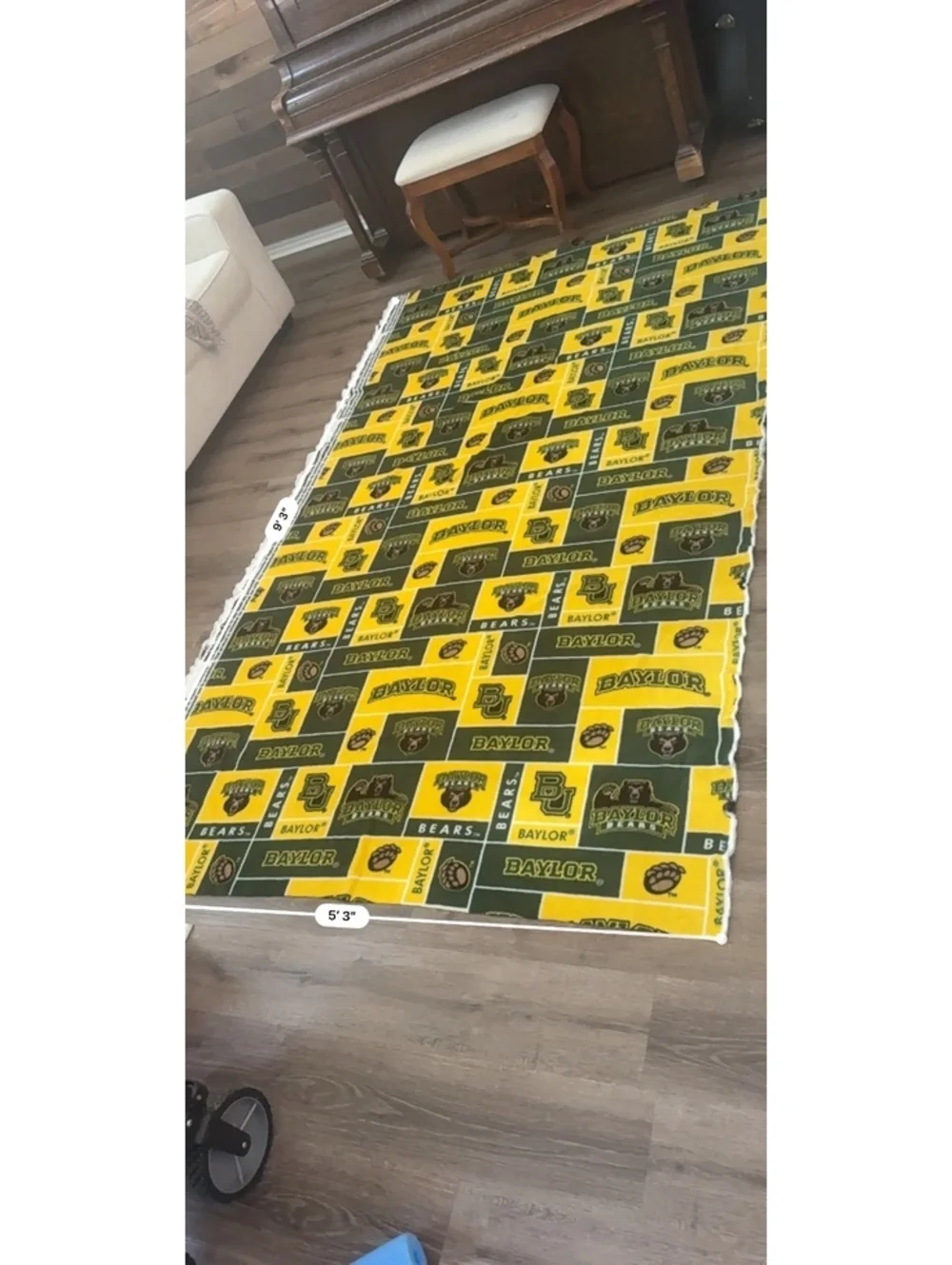 Oversized 9’x5’ Baylor Bears Fleece Blanket - great for cold game days!
